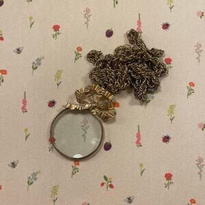 Vintage Carolee Signed Magnifying Glass Pendant Necklace Gold Tone